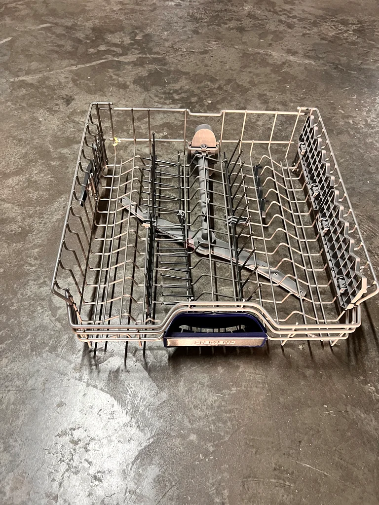 High-quality Siemens dishwasher rack. Fits most models63211430667267113