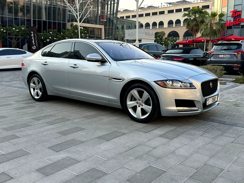 2018 GCC Jaguar XF Luxury / No Accident / Full Service History63222805989635112
