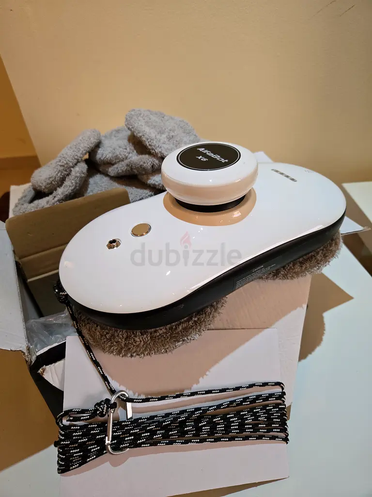 Window/ glass cleaning robot
