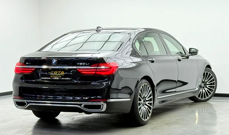 سيارة بي إم دبليو 750 لي xDrive من عام 2017، حزمة صيانة بي إم دبليو لعام 2025، سجل صيانة بي إم دبليو الكامل، حالة ممتازة، لدول مجلس التعاون الخليجي63160159591811113