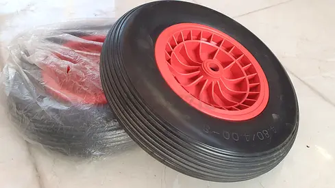 Solid tyres 4 pieces
