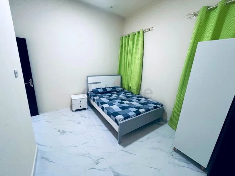 شقة مفروشة بالكامل متاحة للعائلة في توار 4 (مقابل مركز شرطة القصيص)63315040764290111