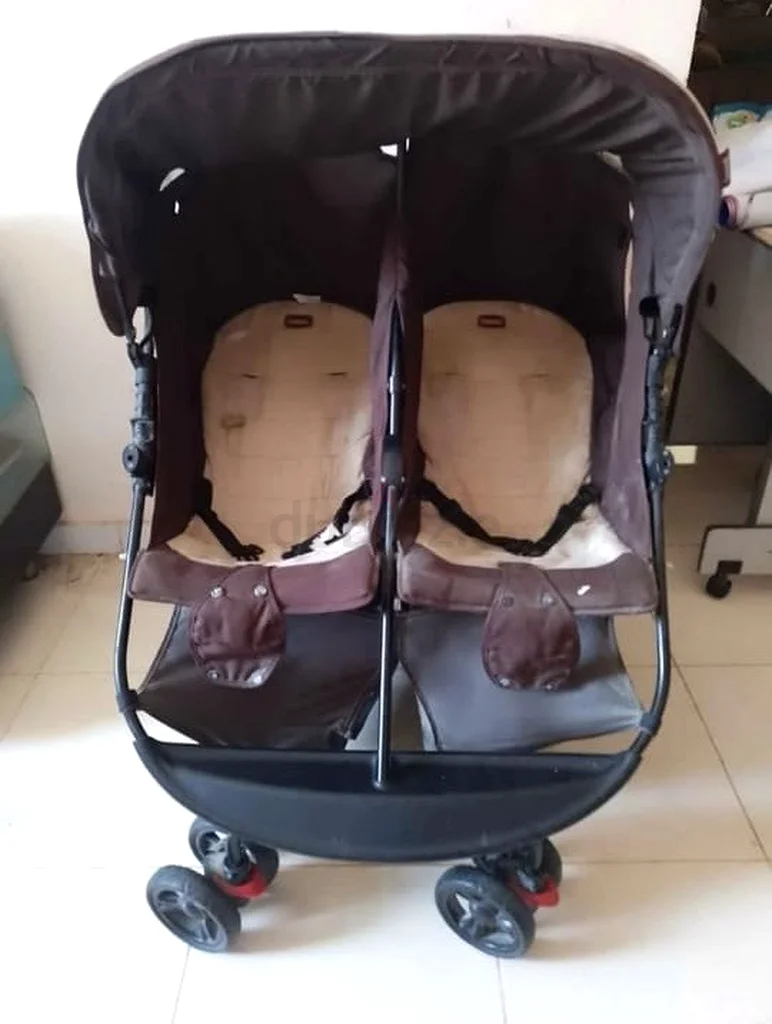 عربة أطفال للبيع العاجل63205360932609111