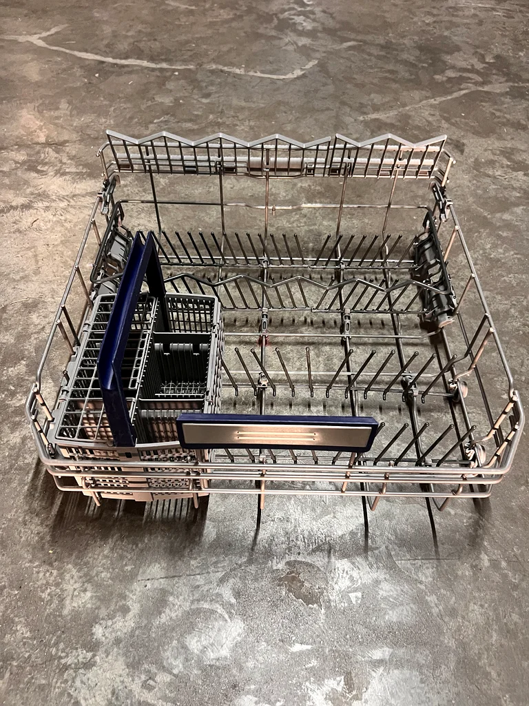 High-quality Siemens dishwasher rack. Fits most models63211430667267112