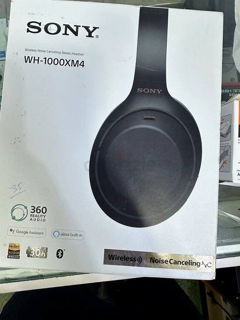 Sony WH-1000XM4 Wireless Noise Cancelling Headphones - Like New!63261280283649110