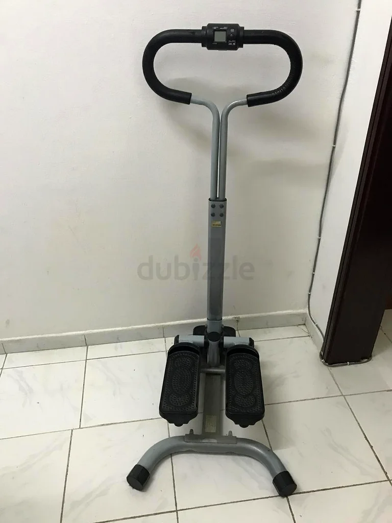Compact Stepping Machine for Home Workout63242690372867110