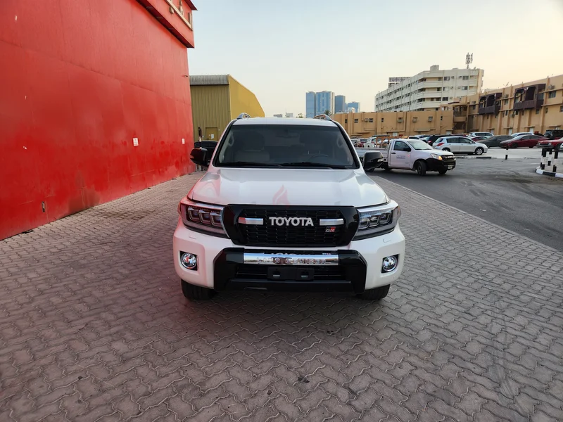 لاند كروزر VXR 5.7 V863140687903875113