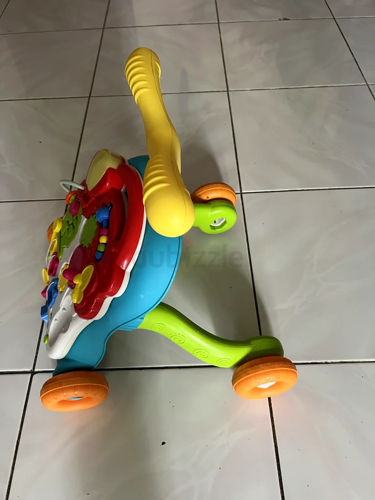 عربات أطفال ممتعة وملونة للبيع! مع موسيقى وأنشطة63206390135043114