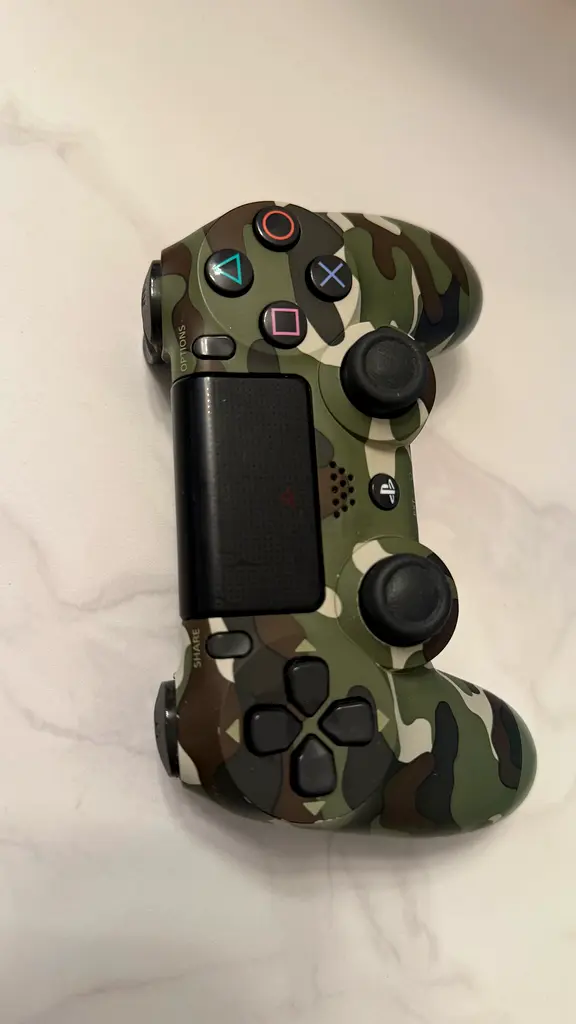 *Original PS4 Controller - 100 AED ONLY! (Fast Sale)
