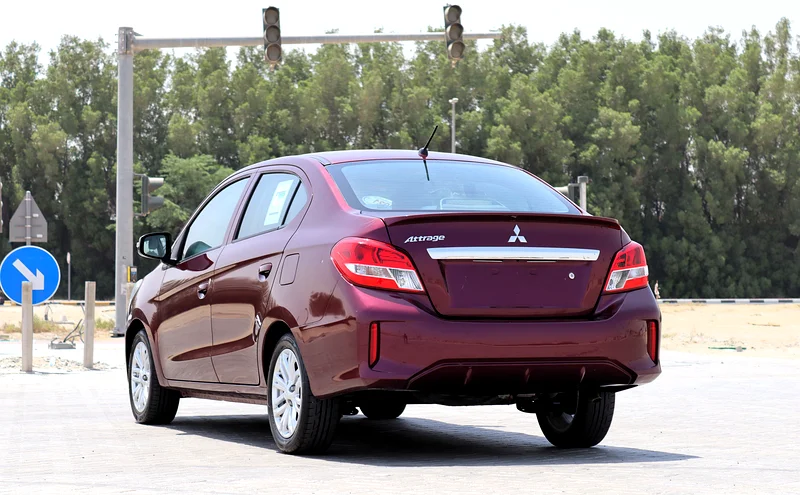 MITSUBISHI ATTRAGE 2021 - ORIGINAL PAINT - ACCIDENTS FREE خليجي - صبغة وكالة - بدون حوادث63173122763521113