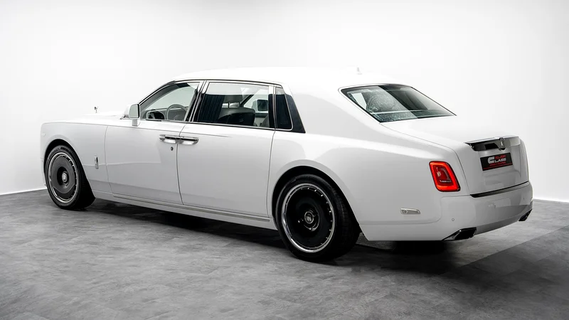 Rolls-Royce Phantom EWB - 2025 - GCC - Under Warranty and Service Contract63222808572034111