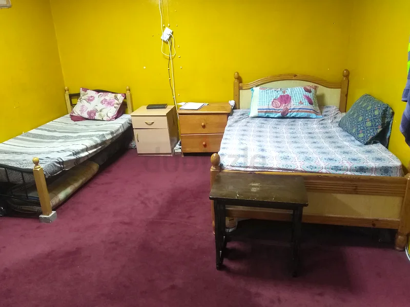 تتوفر مساحة سرير للعزاب633143608154911116