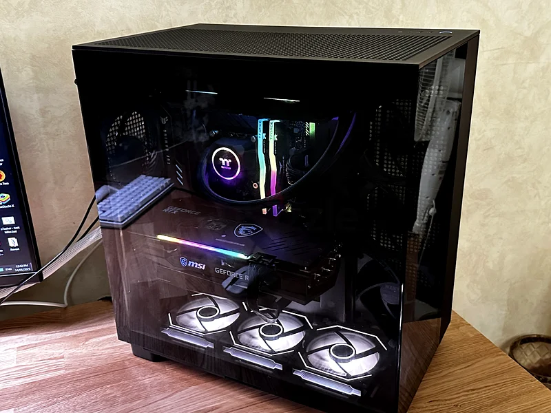 Complete High-End PC Bundle - Gaming PC + Monitor + Mic + Accessories63167118074755114