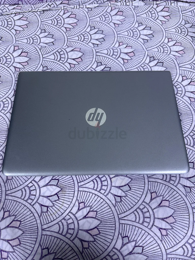 Sleek HP Laptop - Perfect for Work and Play!63256603540482113