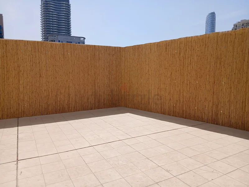 Stylish natural Bamboo and Fence63220322746114111