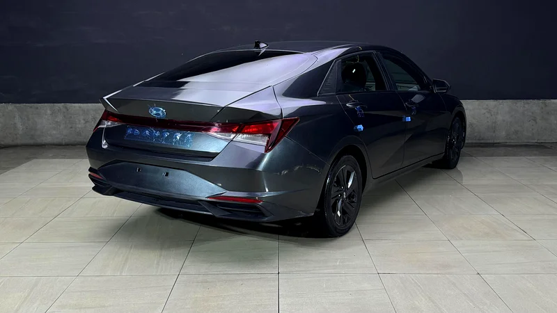 hyundai elantra SE SEL # 00170763150945665409111
