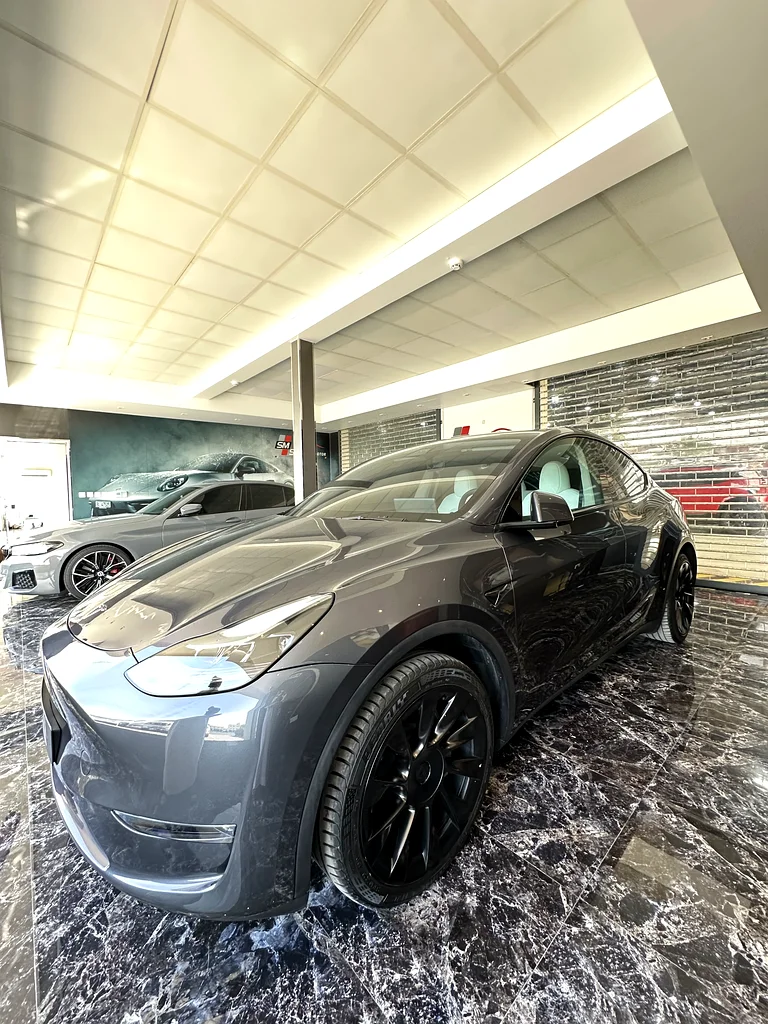 Tesla Y long range GCC 202363175259552385110