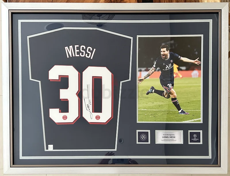 Framed Signed Lionel Messi Jersey - A Must-Have Collectible!63208861154307110