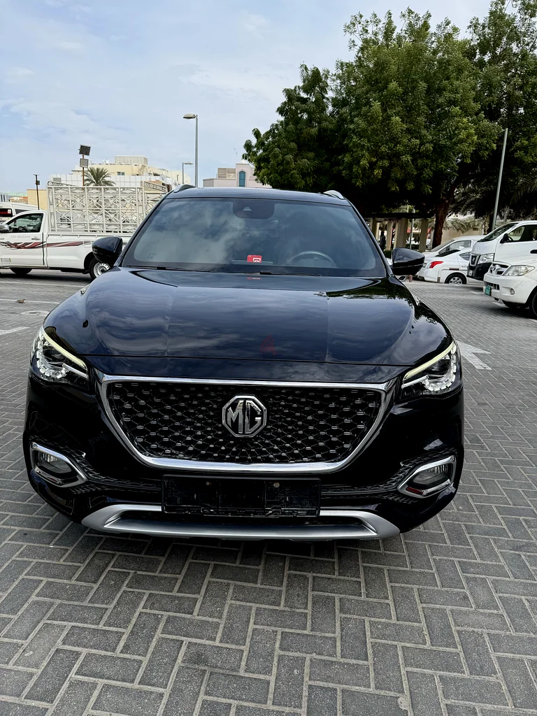 MG HS with full service agency history and warranty62930627567618111