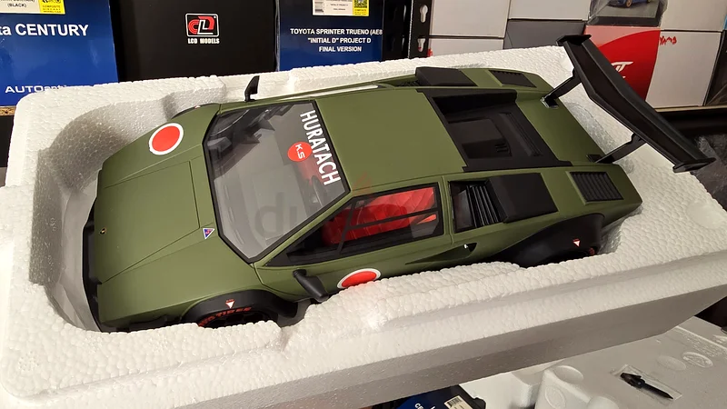 1/18 Scale Collectible Lamborghini Huratchi Scale Model - Limited Edition632233517657621123