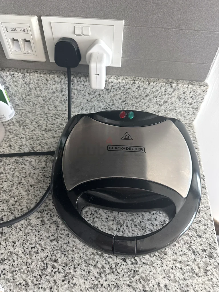 Black  decker sandwich maker / toaster632534778553611112