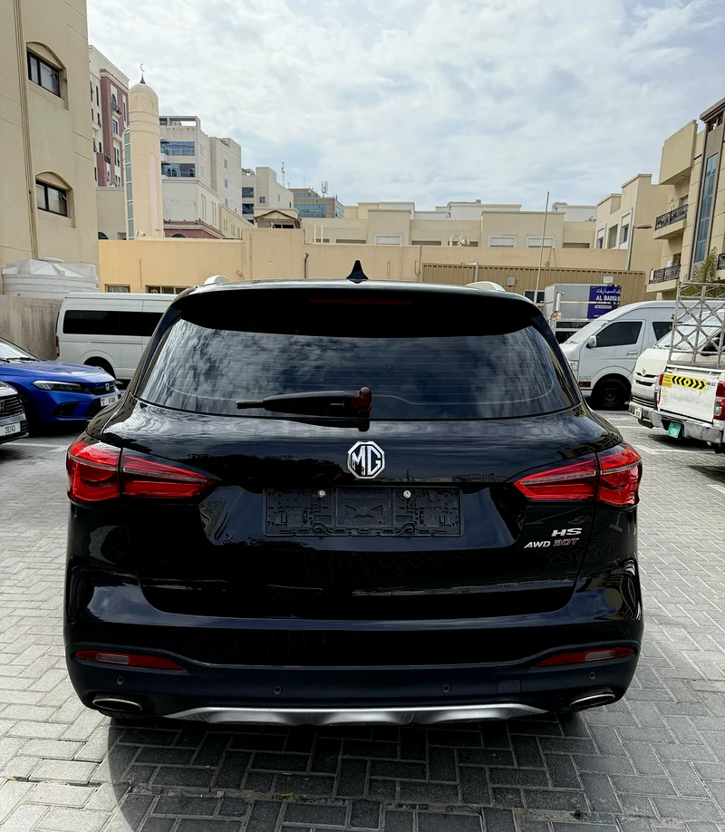 MG HS with full service agency history and warranty62930627567618113