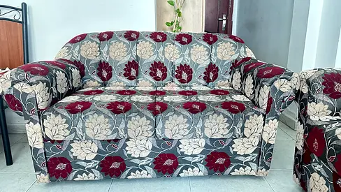 Stylish Floral Print Sofa Set - Perfect for Your Living Room!