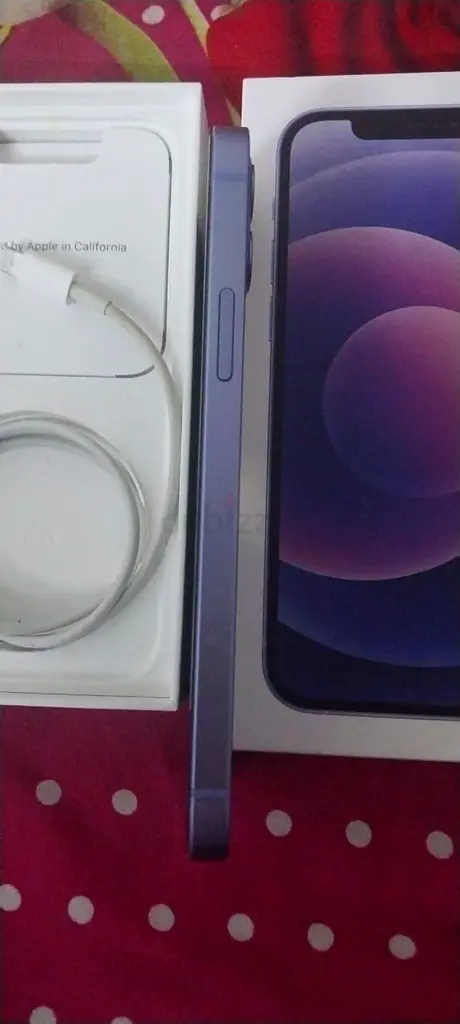 iPhone 1263215382090370112