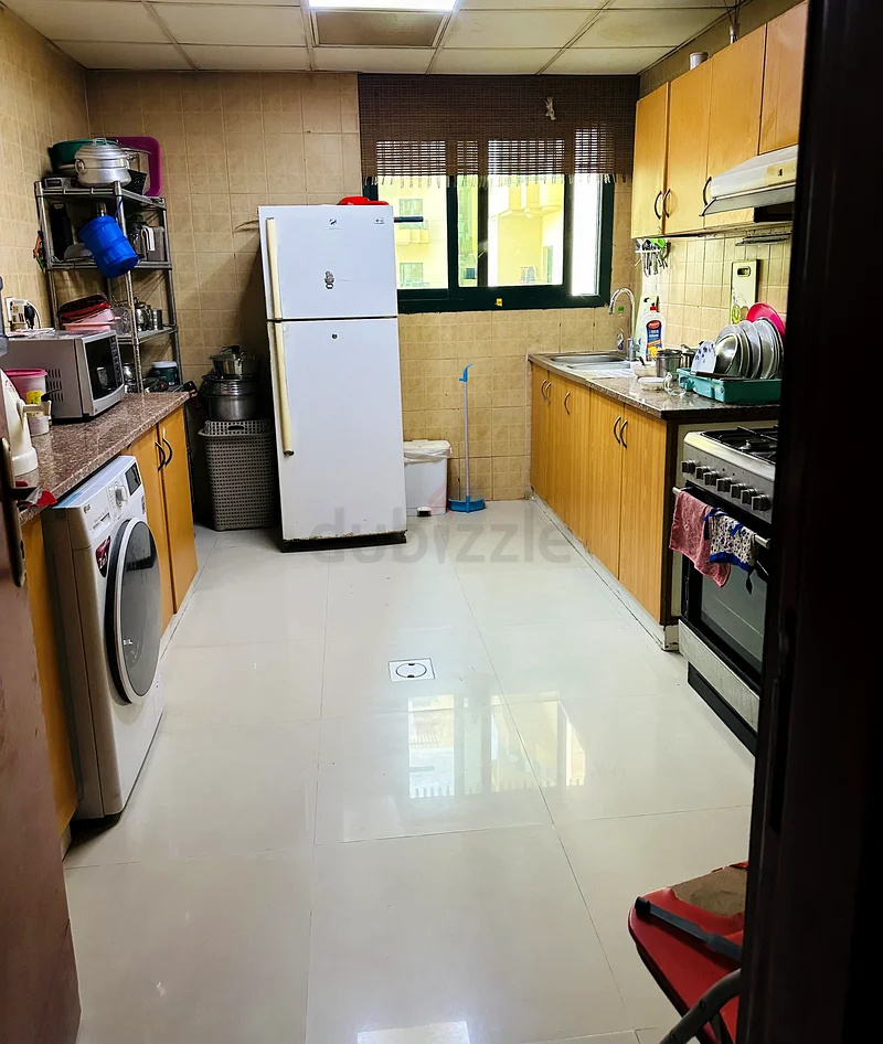غرفة نوم مؤثثة في برج الرشيديّة64054607134337113