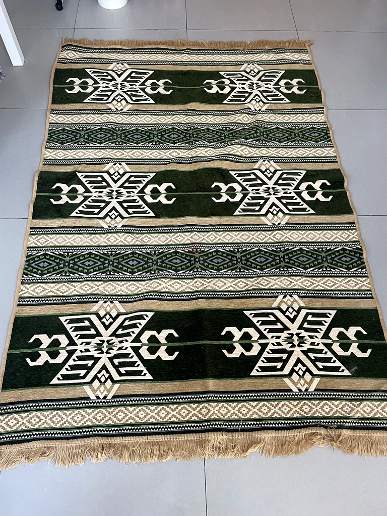 سجادة عربية أنيقة مزينة بنقوش لمساحتك المعيشية - وجهان63216837056001114