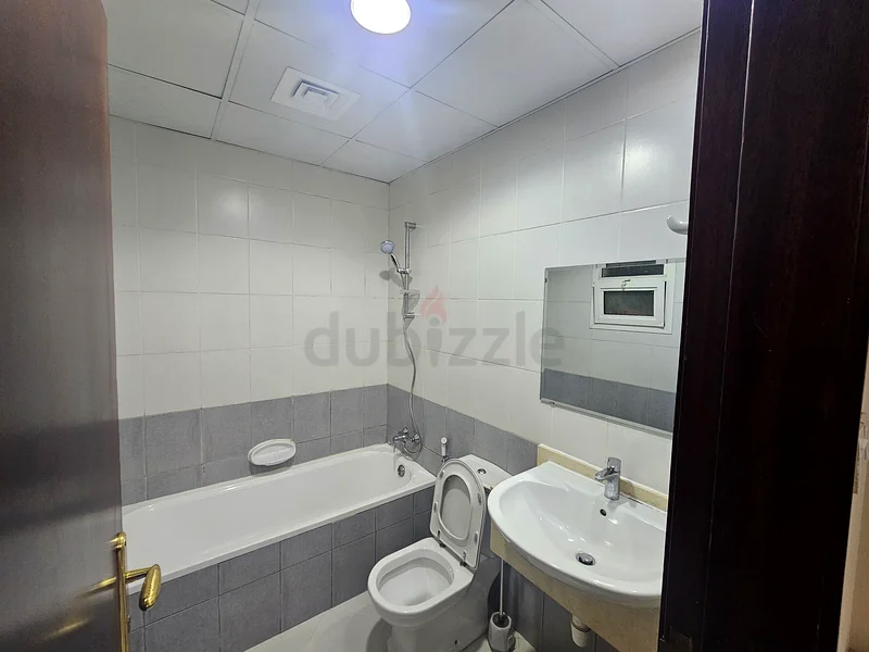 LUXURY MASTERBEDROOM WITH ATTACHED BATHROOM FOR FEMALES63624070733057113