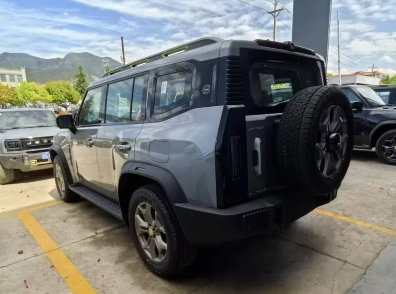 EXPORT*2024 JETOUR T2 4WD 2.0T 8 SPEED*STOCK62930629695618112