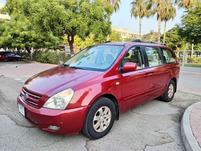Very clean KIA CARNIVAL 2009 ..GCC..8 SEATER ..GOOD CONDITION...first owner63151841437699114
