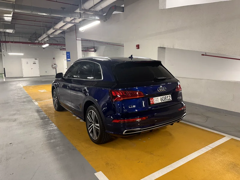 Audi. Q5. 45TFSI. 2020. S Line. 64000 kmUnder Audi Warranty. Zero Accident63149584272002114