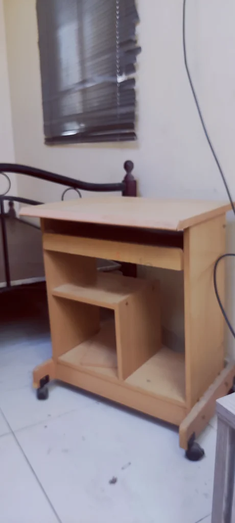 Compact  Stylish Rolling Study Table Dhs 25632223472426251113