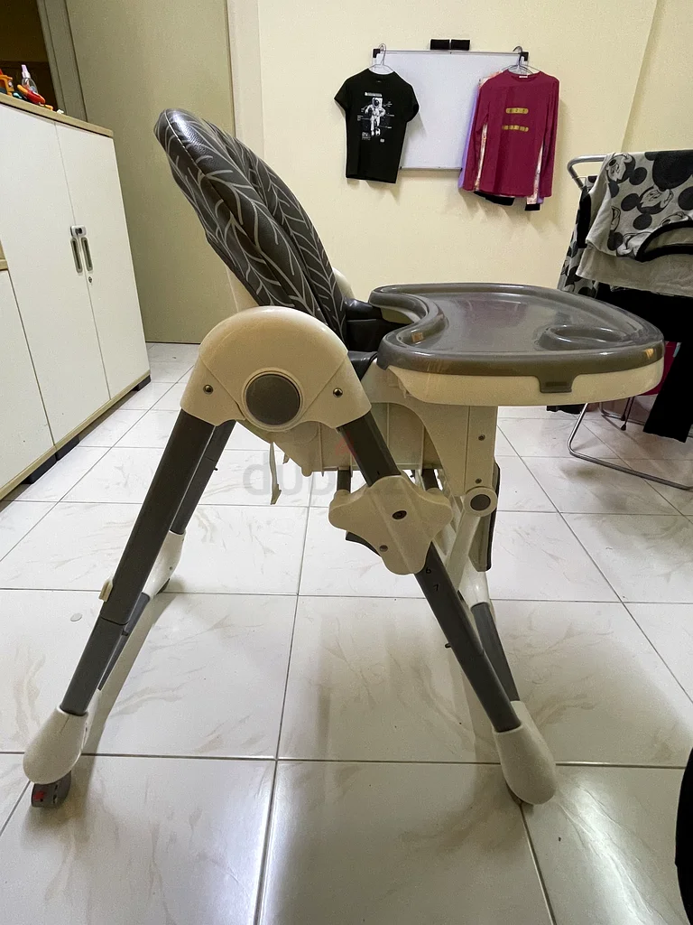 Comfortable and Stylish High Chair with recline option63203183139971111