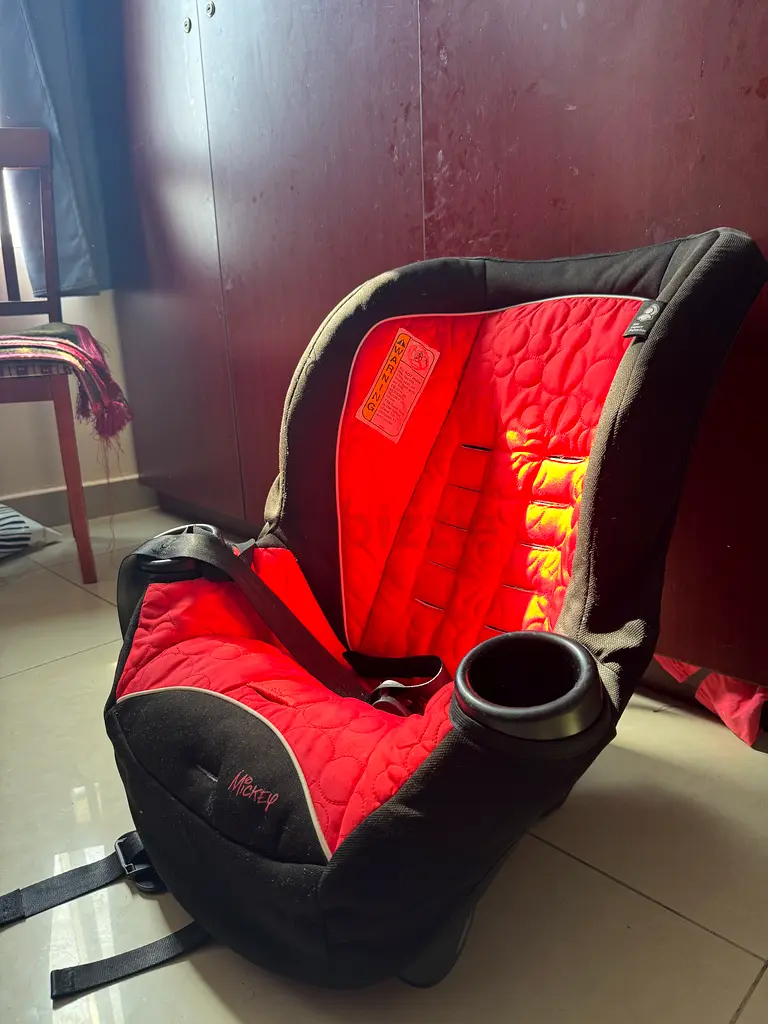 Baby stroller and car seater63205360965379115