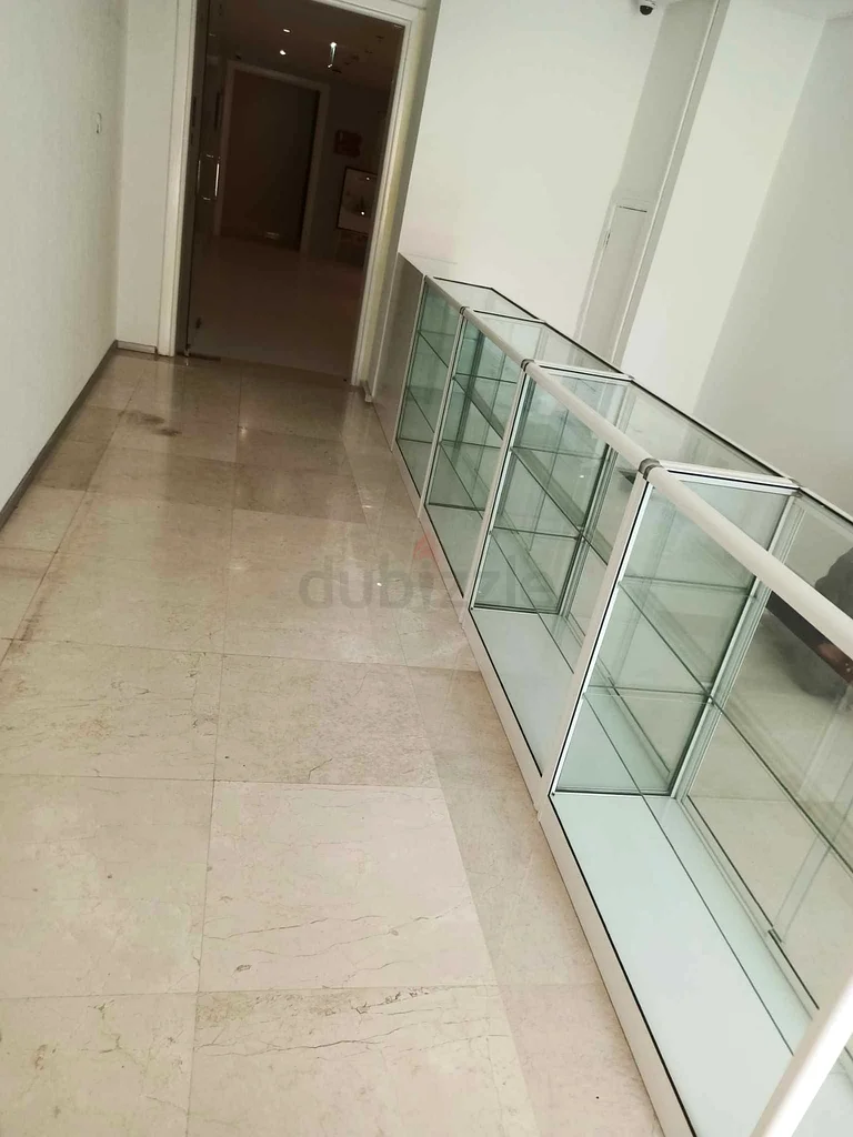 Aluminum Display Counter63258661372802112