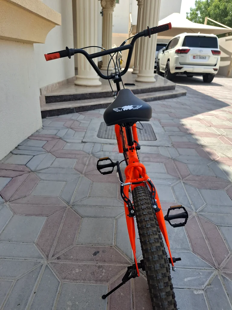 Abu Dhabi, Bani Yas, East 7  
Abu Dhabi, Bani Yas, East63245712400642111