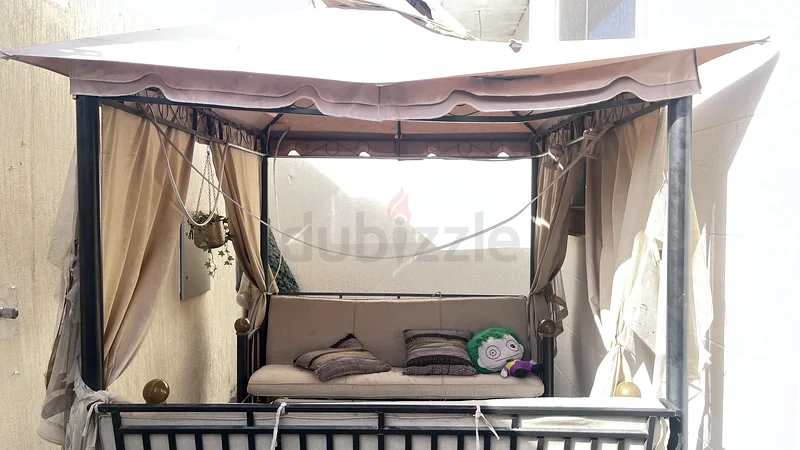 Outdoor garden sofa with umbrella جلسه خارجيه مع مظله63220322887682111