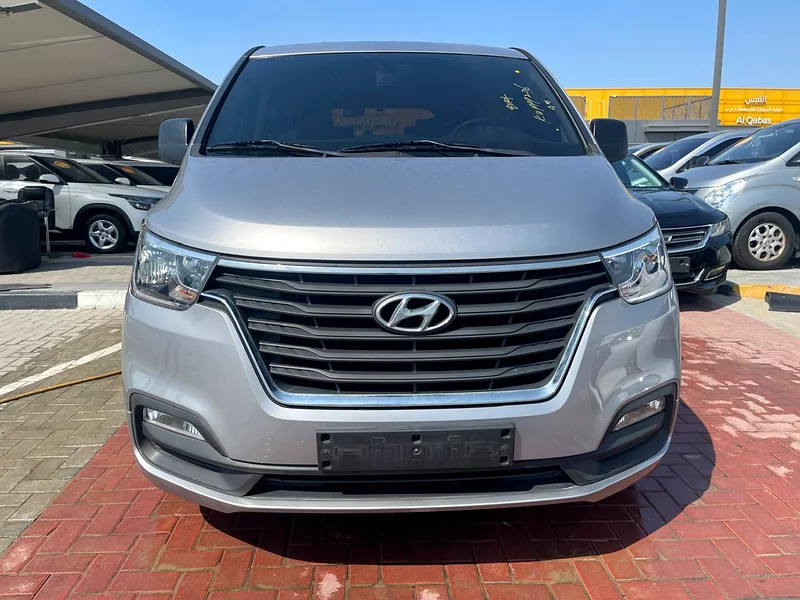 Hyundai H1-201963156039976066111