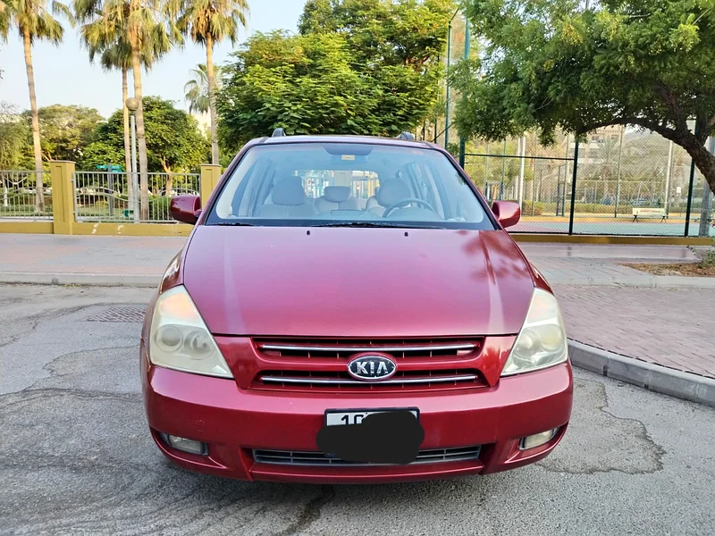 Very clean KIA CARNIVAL 2009 ..GCC..8 SEATER ..GOOD CONDITION...first owner63151841437699112