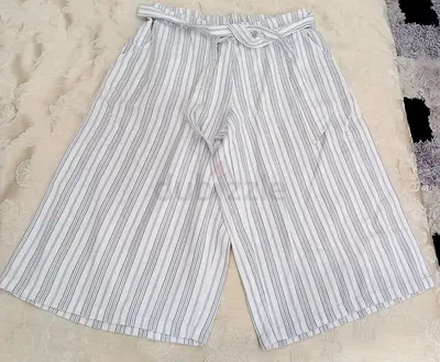 Stylish Striped Wide-Leg Pants for Comfortable Wear