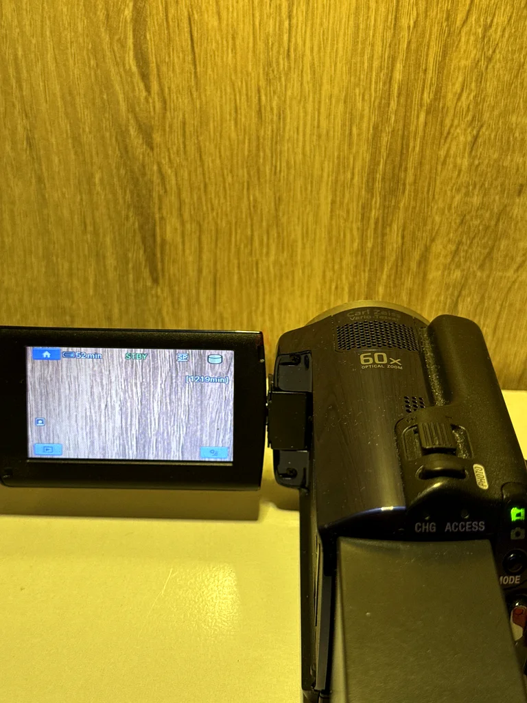 Sony Handycam DCR-SR47 – blue camcorder63234612693505111