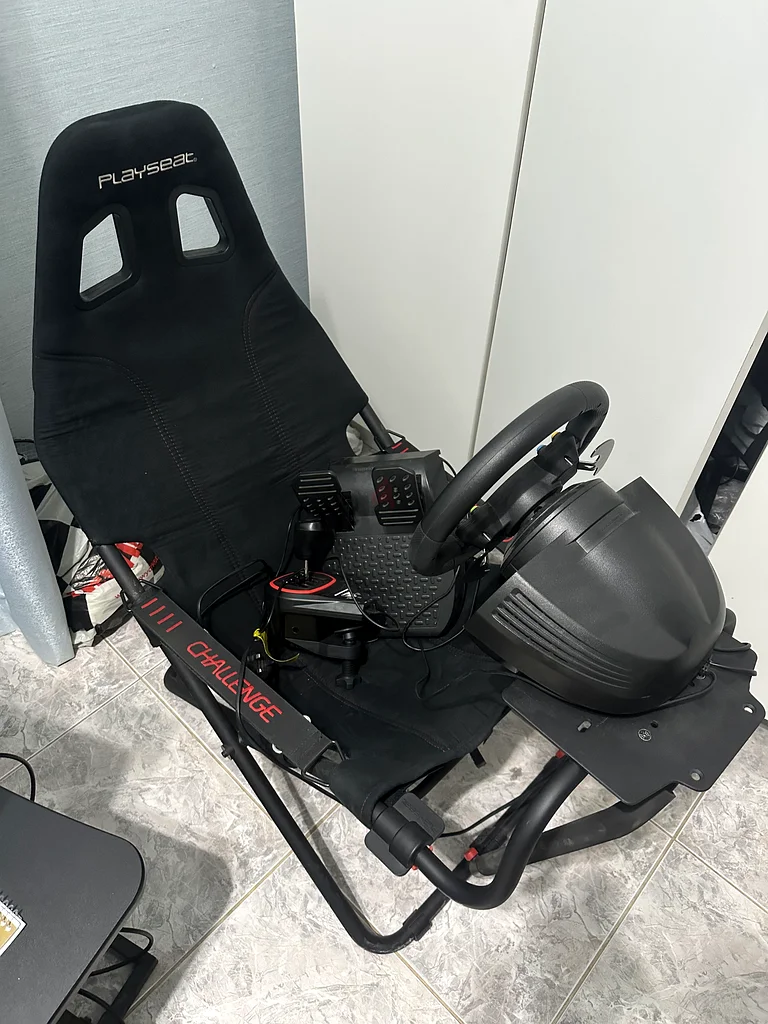 Playsest racing seat and Thrustmaster tmx with h shifter for sale.632293066010891127
