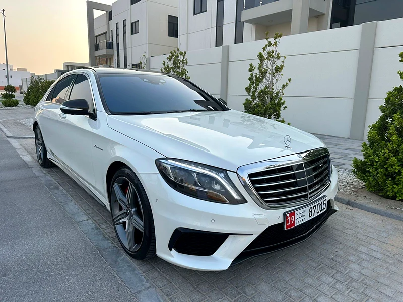 للبيع مرسيدس ((((S63 AMG)))) خليجي تبارك الرحمن موتر بحالة الوكالة 
موديل 201563161525736706112