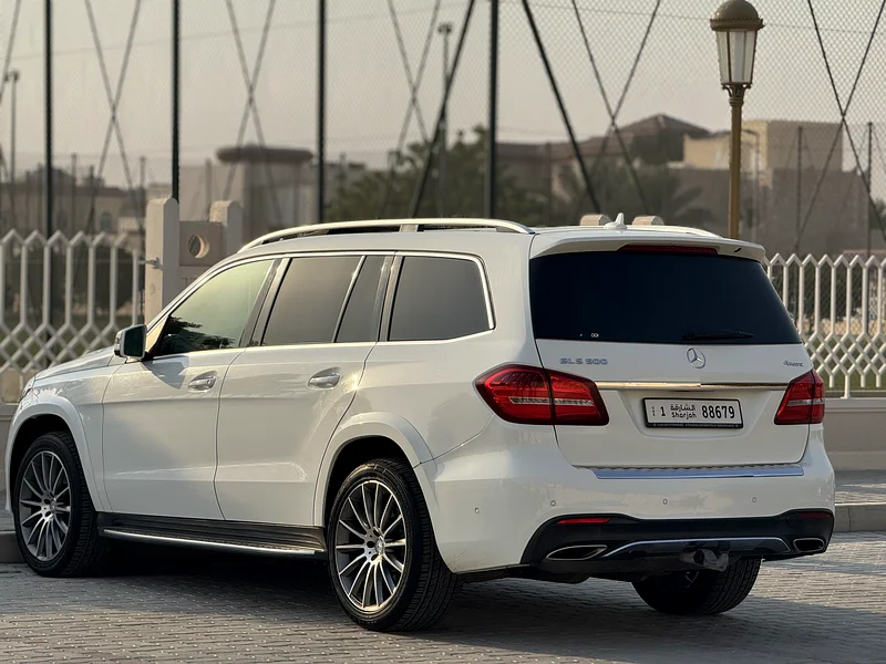 MERCEDES BENZ GLS500 2017 GCC FULL OPTION PERFECT CONDITION63164769690370114