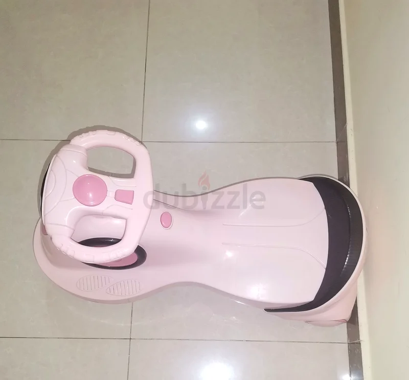 Small girl pink car63207397459585111