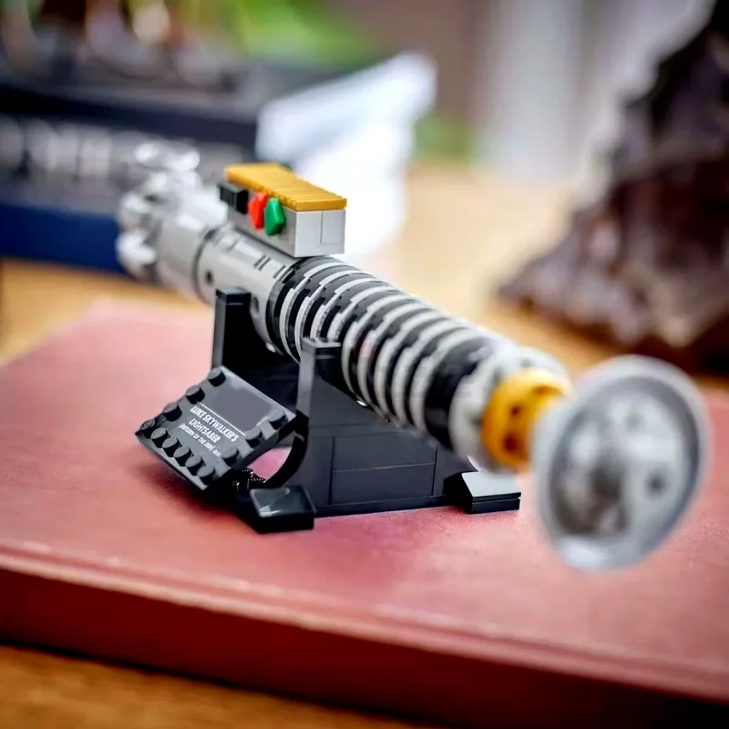 Selling my LEGO compatible Luke Skywalker Lightsaber Model - compatible with LEGO model # 4073063207401248131112
