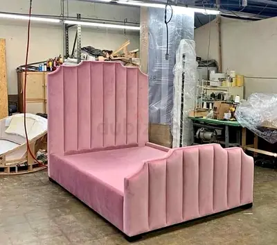 Stunning Pink Velvet Bed - Chic  Elegant Design
